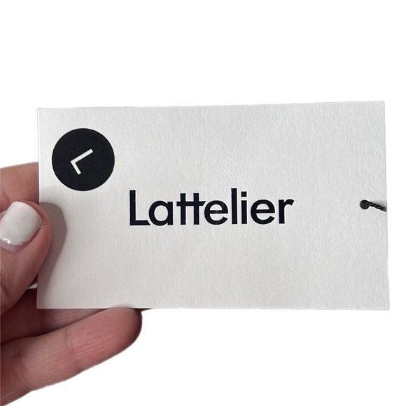 NWT LATTELIER Glossy Jelly Down Filled Cropped Puffer Coat Wine Color Large - Picture 13 of 13